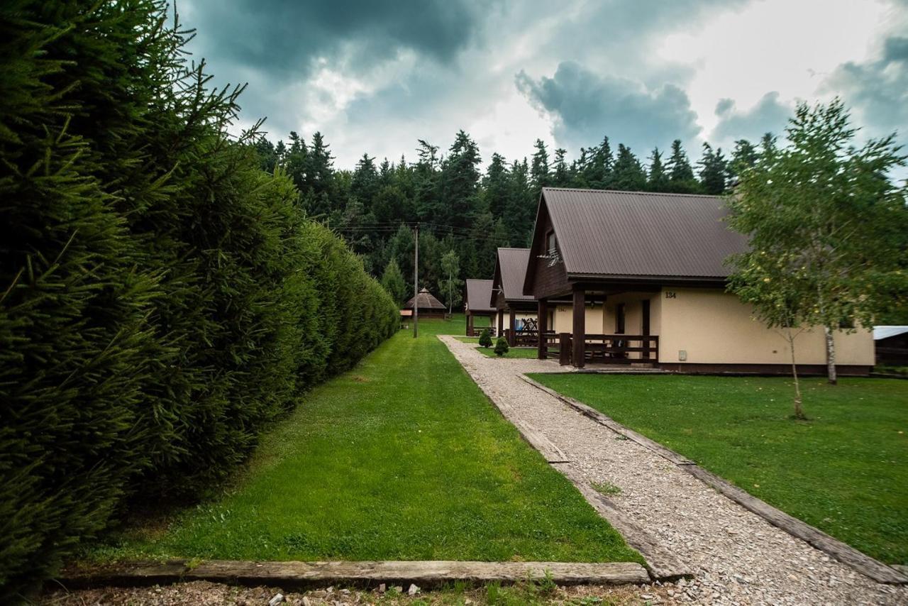Domki Pod Lasem Lesko Bagian luar foto