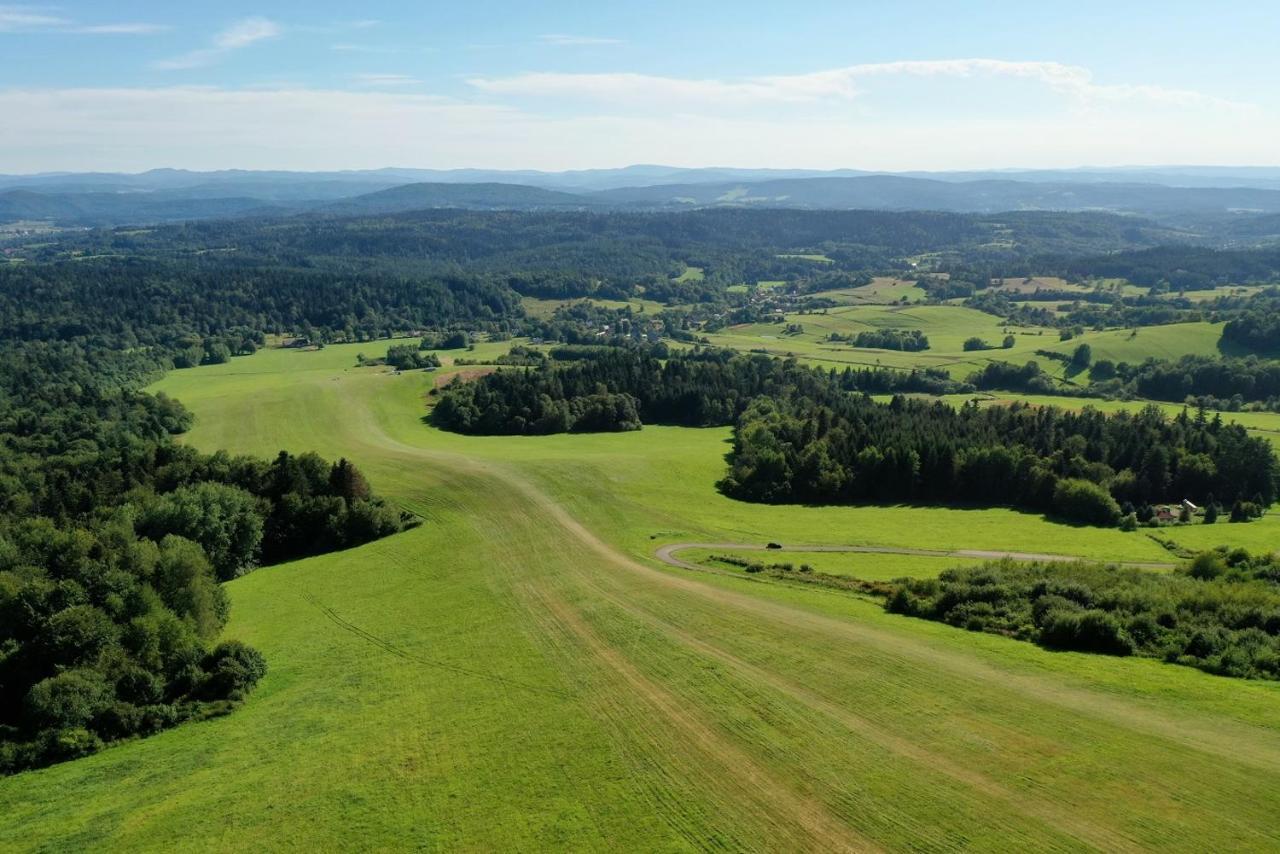 Domki Pod Lasem Lesko Bagian luar foto