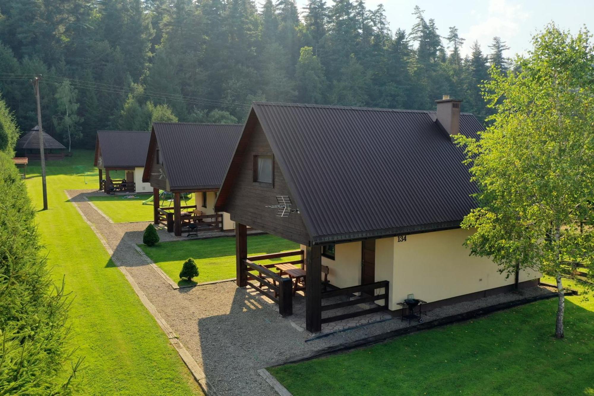 Domki Pod Lasem Lesko Bagian luar foto