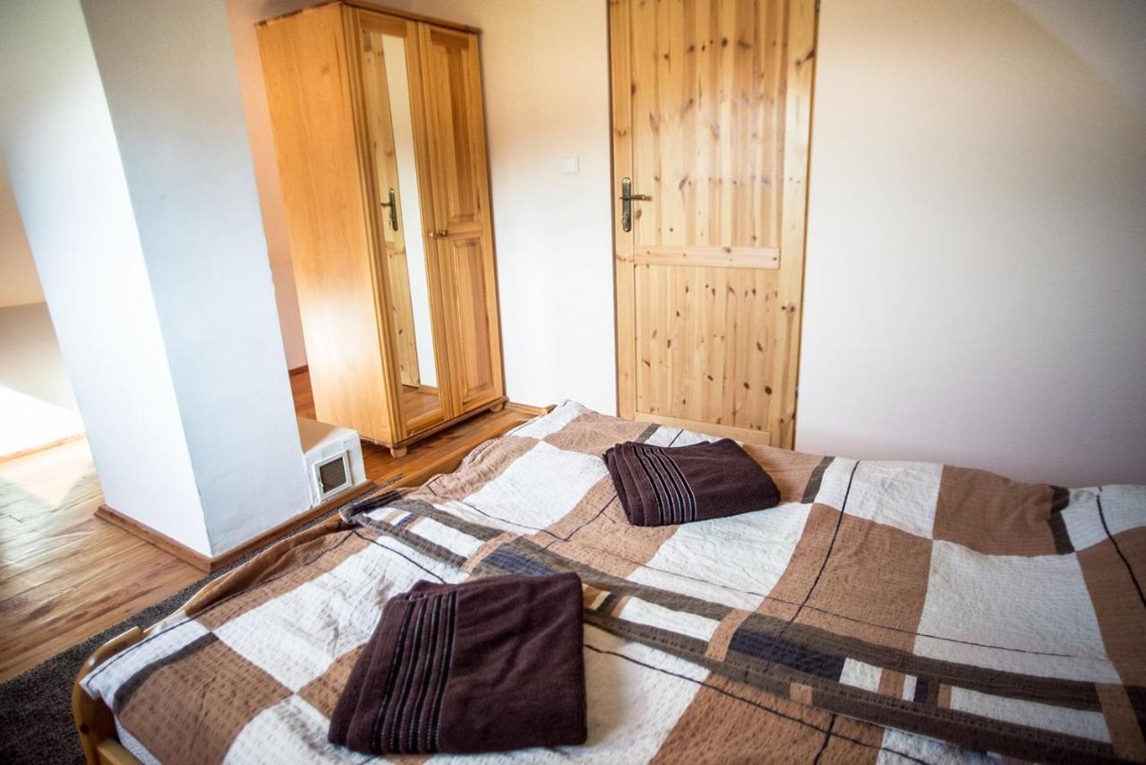 Domki Pod Lasem Lesko Bagian luar foto